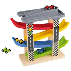 Dirkaški stolp z avtomobilčki